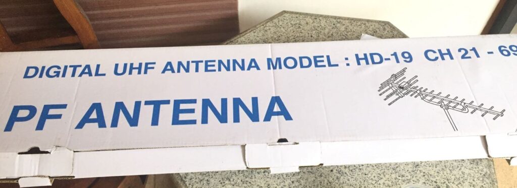 Pengalaman Pertama Menjajal Siaran TV Digital 4 Antena yang dipakai untuk siaran TV digital di Indonesia.