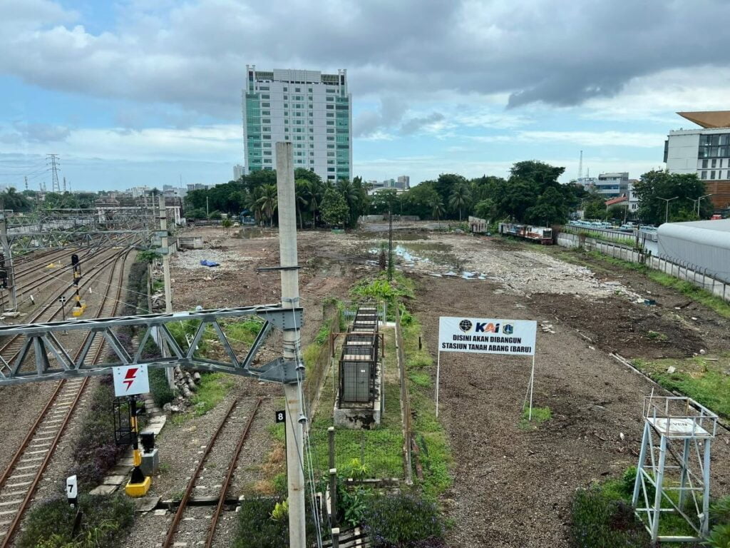 Depo Lokomotif Tanah Abang yang sudah dibongkar untuk perluasan bangunan stasiun Tanah Abang (2023)