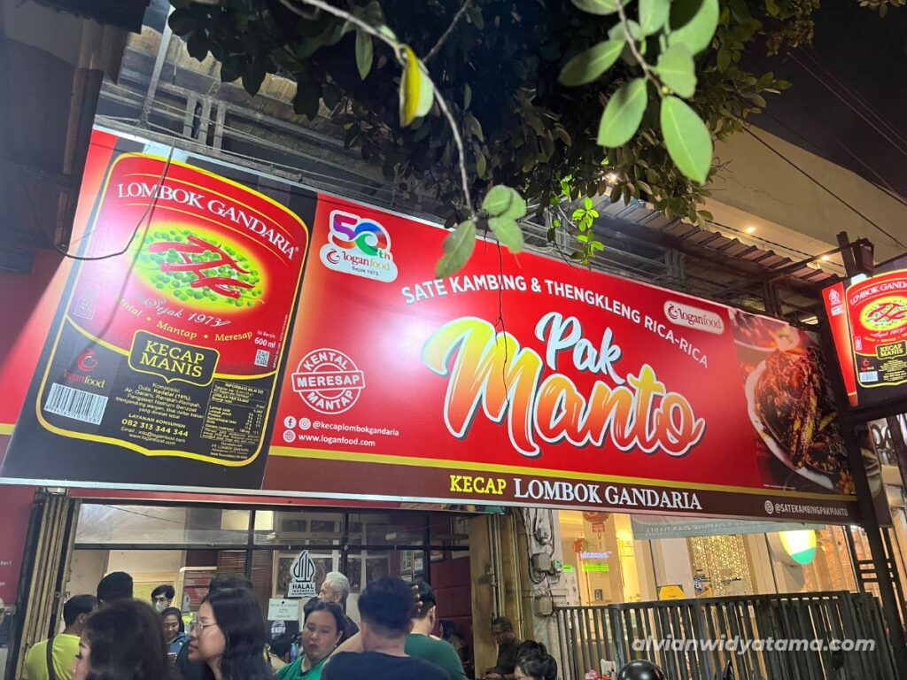 Review dan Jajal Kuliner Otentik Solo 8 Sate Kambing & Tengkleng Rica-rica Pak Manto, salah satu rekomendasi kuliner otentik Solo yang wajib dicoba.