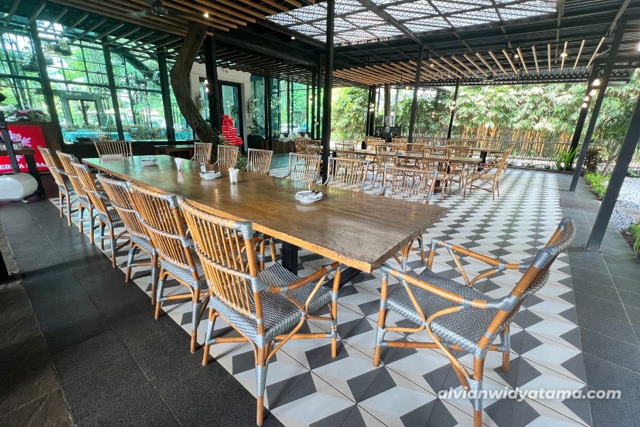 Restoran di Ampera Raya Jaksel yang Cocok untuk Gathering dan Rombongan 3 Cerita Rasa, salah satu restoran di Ampera Raya yang menyajikan aneka menu khas Nusantara.