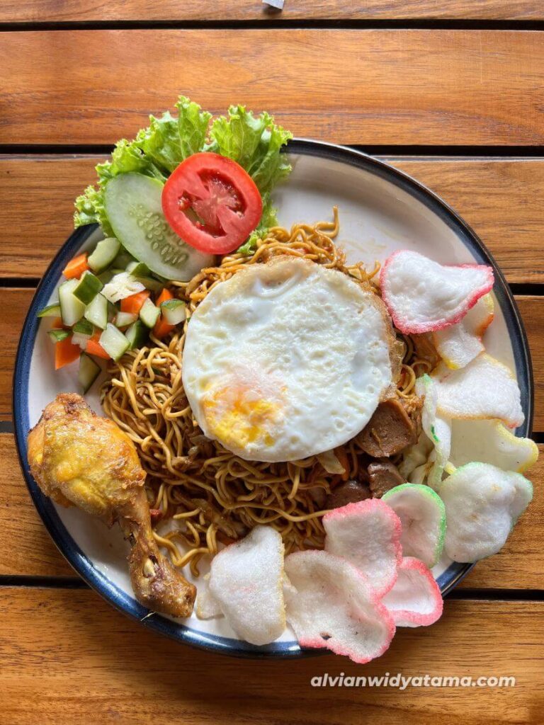 Restoran di Ampera Raya Jaksel yang Cocok untuk Gathering dan Rombongan 4 Mie Goreng Jawa - Cerita Rasa Ampera Raya.