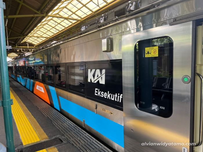 Review Naik KA Taksaka: Kereta Anak Emas Menuju Jogja 3 KA Taksaka SSNG