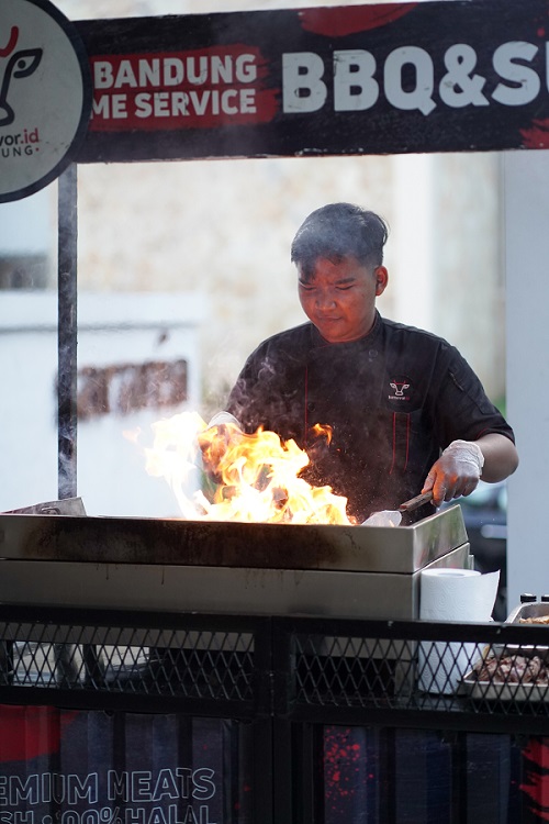 Catering BBQ & Suki Bandung: Solusi Praktis Acara Seru Tanpa Ribet 5 Layanan Catering BBQ & Suki Bandung dari karnevor.id ini di-handle oleh tim yang sudah berpengalaman.