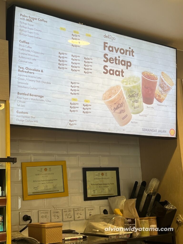 Kopi Susu Super Shell: Asli Enak Banget! 4 Menu Kopi Susu SPBU Shell, termasuk salah satunya Es Kopi Susu Super Shell