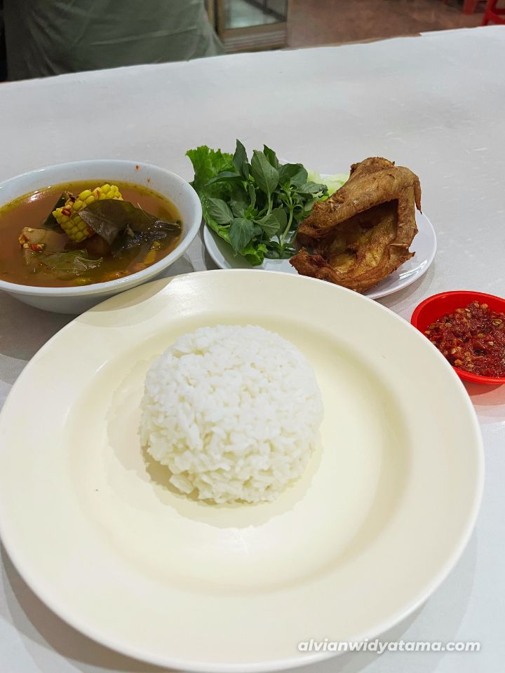 Eksplor Kuliner di Cipete: Coba Apa Aja? (Part 1) 11 Ayam Goreng Presto Cipete