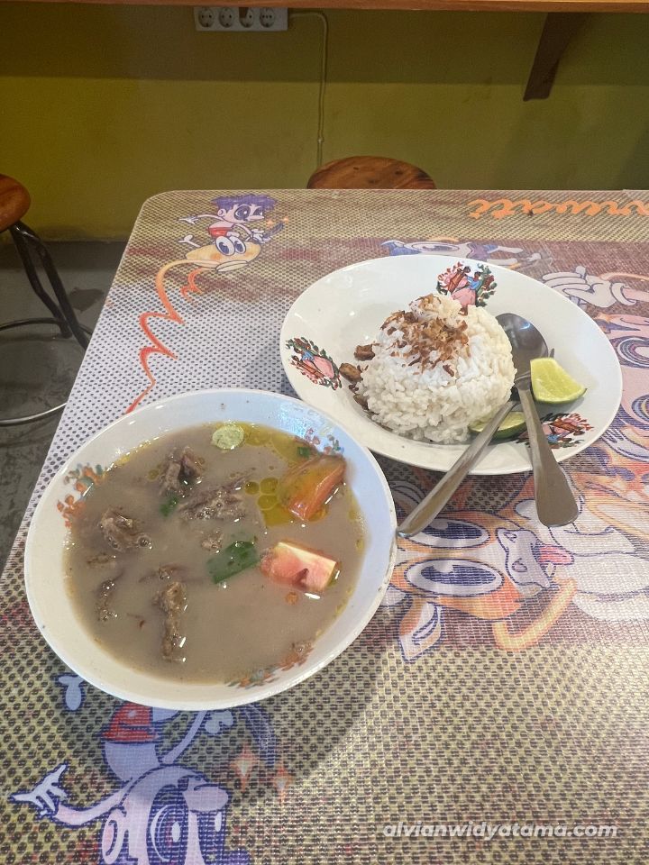 Eksplor Kuliner Cipete: Coba Apa Aja? (Part 2) 3 Sop Sapi Minarwati Cipete