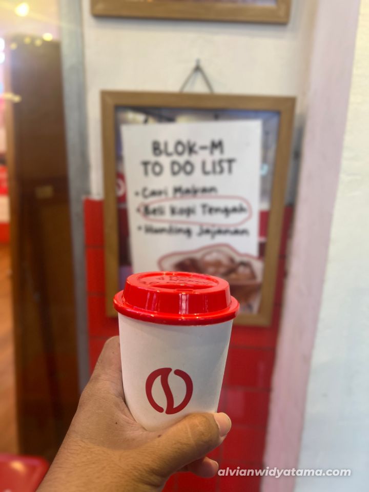 Jajal Kuliner Viral Blok M (Part 5) 8 Kopi Tengah Blok M